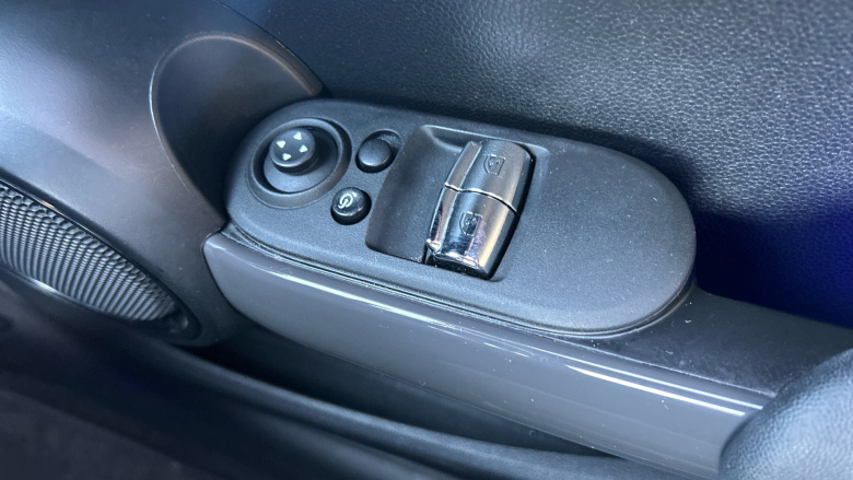 MINI Hatchback 1.5 Cooper Sport II 3dr Petrol Hatchback